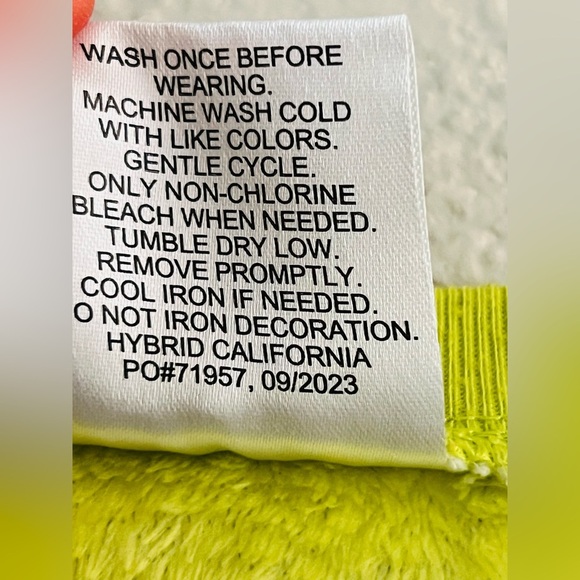 The Grinch Green Sweater size 12 for kids - Picture 4 of 5